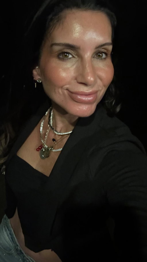 behind every smile there is  someone likely struggling too. maybe a little, maybe a LOT. there’s so much happening in the world, let us not forget one another in our day to day lives🥺
this last 12 months has been nothing short of what we call “dark night of the soul” which can include some of theeee hardest events, life lessons, loss , and transformation we didn’t “ask for”. 🫩 and not everyone will walk with you inside of that. we learn as we go, and grow & let go where we need to. hard as fuqqq- yes!!! but..there is ALWAYS light. and we cannot see light without the contrast of darkness. so if you’re in a season like this, know you’re not alone, and just bc you’re not sharing your struggle doesn’t mean it’s not incredibly difficult. please know are seen, loved, understood and not alone everrrrr. and when yall are walking around this world, do something kind for a stranger k? bc trustttt, they need you in that moment. 

Gods recalibrating me atm…something is coming..evolution loading…

sending love & prayers to every one reading this♥️ 

#inspiration #selfdiscovery #transformation #reallife