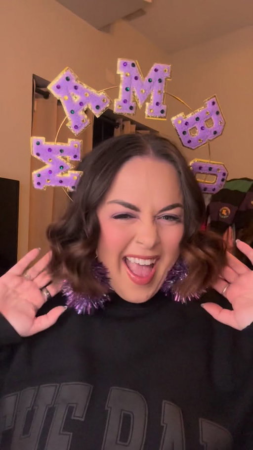 What can I say? I’m a girl who can’t stay away from a cunty bob too long 👀

But how fun are these lashes by @luxari.esthetics at @beautypopnola ?! You can get their full lash and brow services all 365 days a year but make sure you stop in to add some fun pops of color for Mardi Gras now before the parades! 💜💛💚

#eyelashextensions #colorfullashes #nolalashtech #mardigras #hairtransition #mardigras2026 #rarebeauty #rareroutine #beachwaver #mardigraslashes #mardigrasmakeup #mardigrasoutfit #neworleanslashtech #neworleanslashes #cuntybob #bobhaircut #purpleeyeshadow #hairtransformation #neworleansblogger #nolablogger