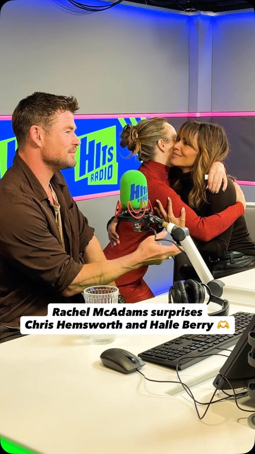 This crossover 🫶✨

#chrishemsworth #halleberry #rachelmcadams