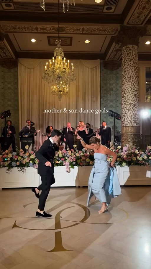 A once in a lifetime dance, with the one who made him who he is 💙

Credit: @socialbridescollective 

#weddingmoment #weddingplanning #weddingmode #weddinghighlight #mothersondance