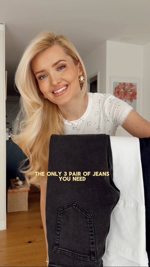 All these three pair of jeans are from H&M ❤️ 

Also, the full looks are from @hm 👌 Find all the item codes below! Kisses 💋

Sweater - 1331099002
Black Jeans - 1109636041
Blue Jeans - 1314625001
White jeans - 1314903003
Cardigan - 1329616004

AD