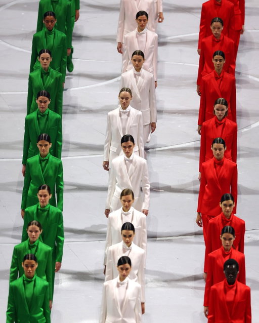 A tribute to Italian fashion. The Italian Tricolour comes to life in incredible style! 💚🤍❤️

Designed by the late fashion icon Giorgio Armani, the green, white and red outfits turn the runway into a powerful expression of Italian elegance. 🇮🇹

#Olympics #WinterOlympics #MilanoCortina2026 #OpeningCeremony
