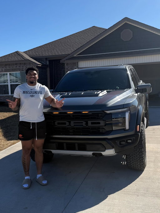 Nothing but respect 🤝

Congrats to Malik Charles on his brand new 2026 Ford Raptor.
Built for leaders. Built for difference-makers.

Proud to have you rolling with us.

#HodgeHookup #FordRaptor #BuiltDifferent #NextManUp