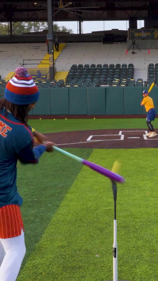 They made this look a little too easy, might have to make it a little more challenging next time 👀

#bananaball #savannahbananas #trickshot #baseballplayer