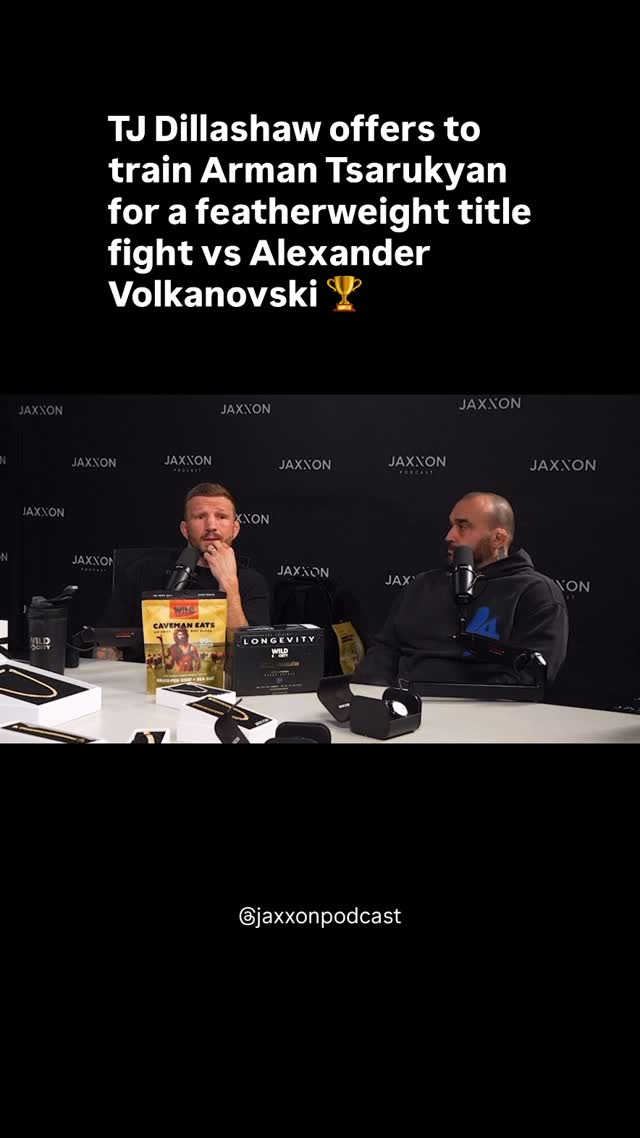 TJ Dillashaw offers to train Arman Tsarukyan for a featherweight title fight vs Alexander Volkanovski 🏆

“That would be a big cut for him. He’s pretty lean, big and strong. He can make it” 

🎥 @jaxxonpodcast