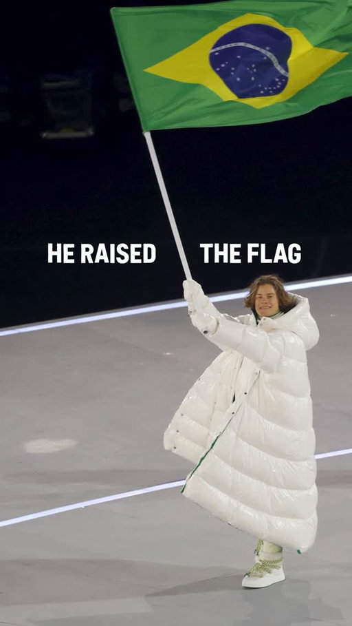 A golden moment that will last a lifetime was made tonight as one of our global ambassadors @pinheiiiroo raised the bandeira for Brazil.

#goldenmoments #bebacommoderação