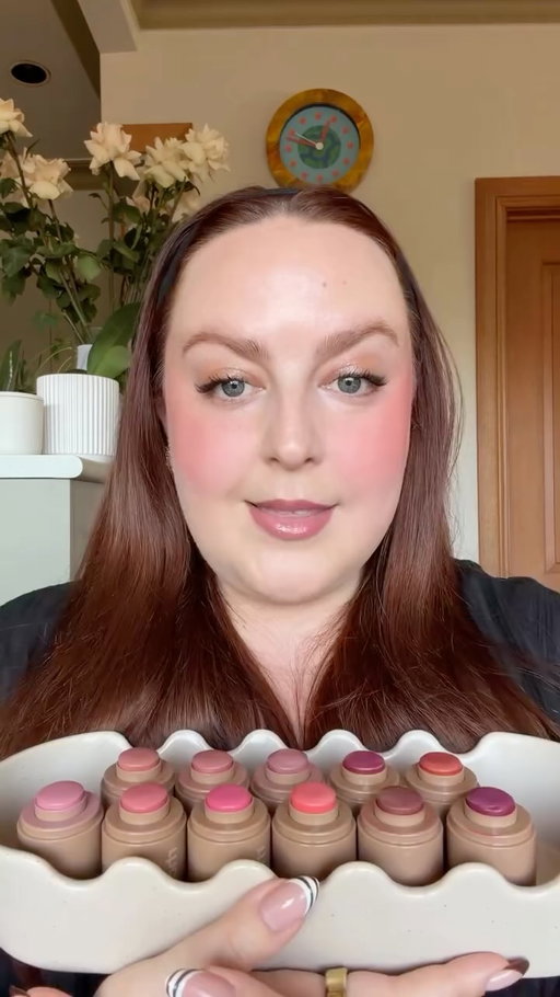 @rhode pocket blush try on 💖

○ Piggy – baby pink
○ Sprinkle – warm pearly pink
○ Juice Box – hot pink
○ Spicy Marg – bright coral
○ Freckle – neutral peach
○ Tan Line – pinky tan
○ Sleepy Girl – soft mauve
○ Toasted Teddy – bronze terracotta
○ Plum – cool purple berry
○ Date Cake – warm red berry
○ Sun Soak – spiced orange

#rhode #rhodepocketblush #rhodeblush #blushswatches #rhodeskin