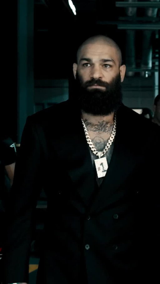 𝙇𝙊𝙊𝙆 𝙂𝙊𝙊𝘿, 𝙁𝙀𝙀𝙇 𝙂𝙊𝙊𝘿, 𝙋𝙇𝘼𝙔 𝙂𝙊𝙊𝘿 😎

@_pouyarahmani_ has arrived in style as he is set to open up the PFL Dubai Main Card at 12PM ET! 

PRELIMS LIVE NOW!

#RoadToDubai | LIVE NOW | 📺Streaming on the ESPN App: pfl.info/espnapp
