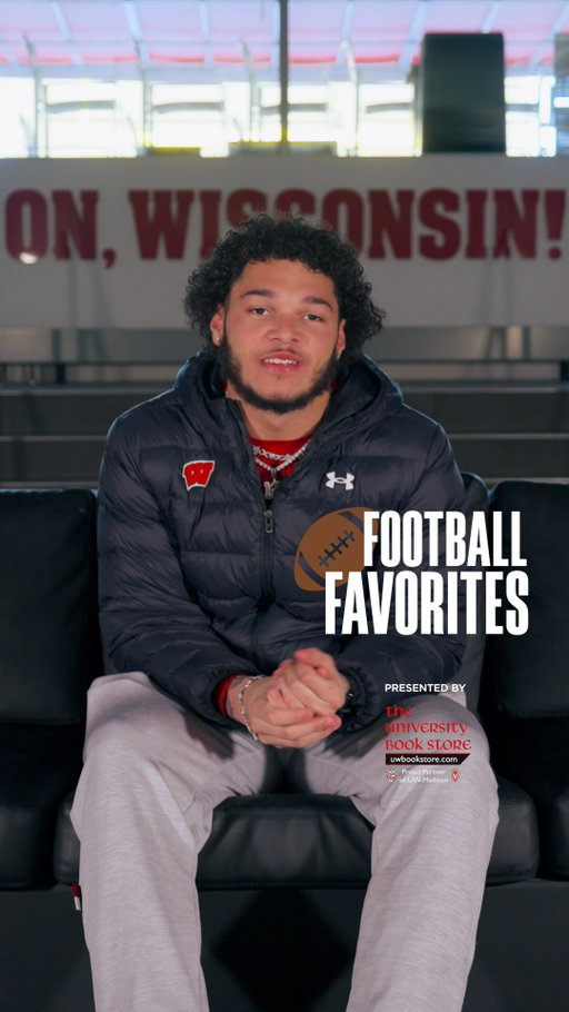 Same team here, different teams on Sundays 👀
Football Favorites Presented by @universitybookstore