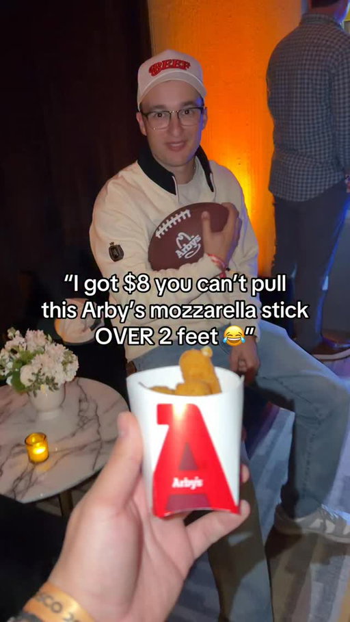 Big cheese pull for the Big Game, @arbys does it right 🤝

#food #foodie #arbyspartner