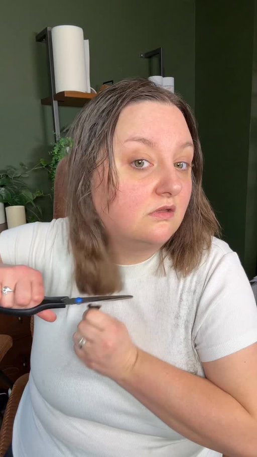 Couldn’t stand it for one more second. Chop ✂️