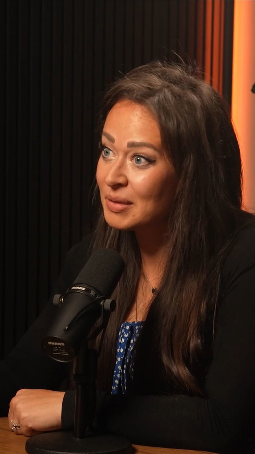 Permissive parenting. What are your thoughts?
//
Sneak peek from our upcoming episode on attachment styles with Thais Gibson from @thepersonaldevelopmentschool