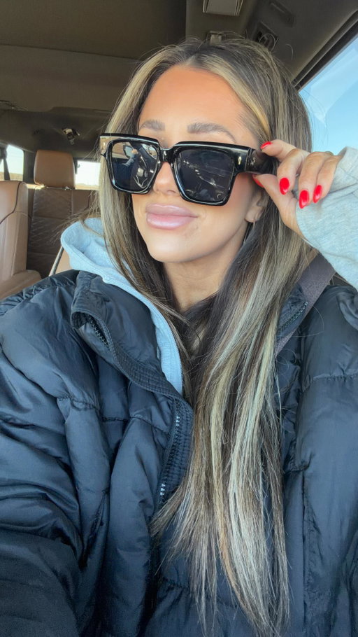 90’s country raised me right.🫡🤠🎵

Comment “SHOP” for the 🔗’s to today’s look!

#90scountry #fashionstyle #ootd #countrymusic #90skid