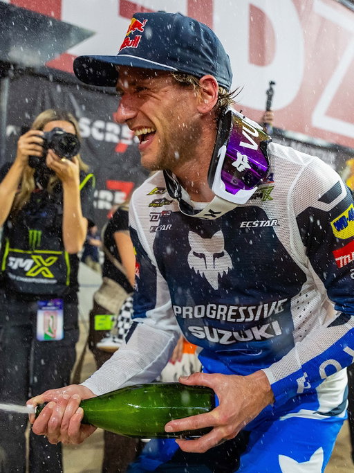 One bad dude. @kenroczen94 takes the win in Glendale.