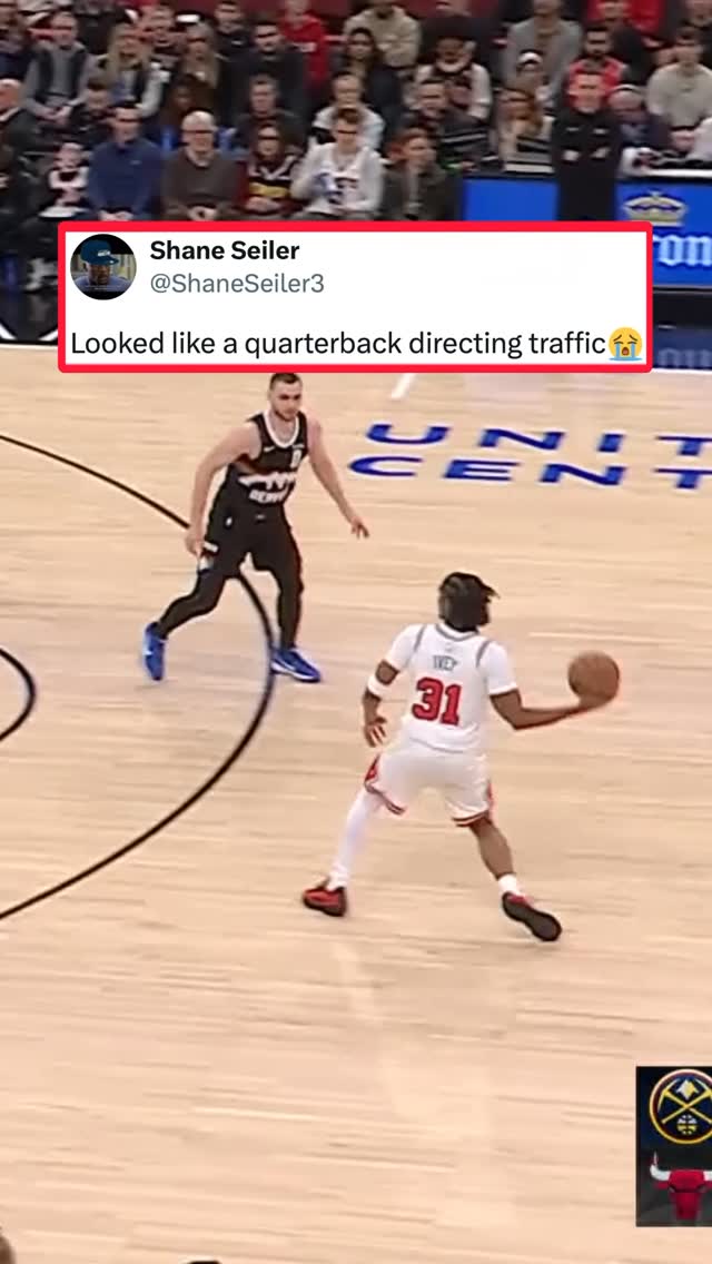 Jaden Ivey running the spread offense 😭😂