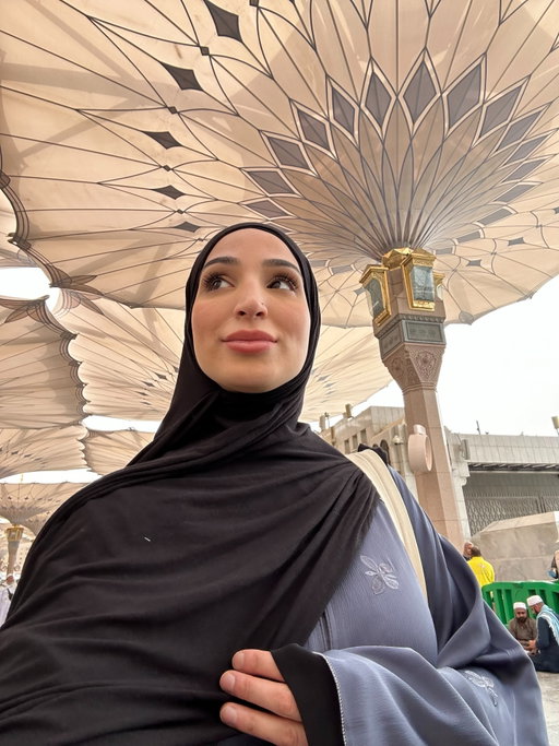 Madinaaaaa 🤍
A little spiritual reset before Ramadan 🤲🏼🤍

A lot of people said I would like Madina more than Makkah, but I genuinely loved and enjoyed Makkah more. It was amazing seeing people from so many different parts of the world.

It was a spiritually beautiful experience, but my patience was tested more than I ever expected 🤭
DEFINITELY an interesting and humbling journey.

I’ll be sharing my overall experience on TikTok soon so make sure you’re following over there 🤍 

Grateful to have experienced and visited the holiest lands 🤲🏼🤍 #Madinah