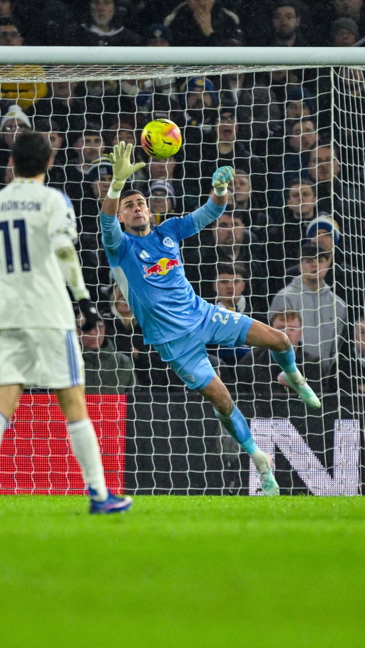 👌 That @karldarlow save at 0-0!