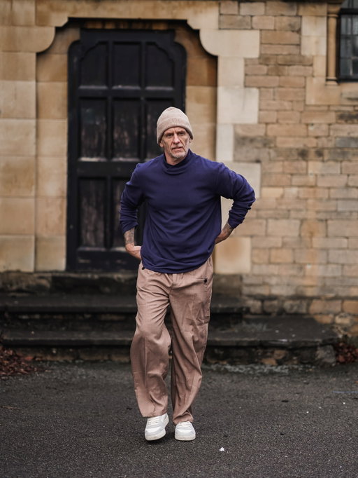 Loose fit. City flow.
Urban commuting, done easy.
Relaxed fit, No effort needed.🫡

More styles from @coofandyofficial 

#ad Use Code DKB15 for 15% off.

#darrenkbranch  #coofandystyle  #coofandy #mensfashion commute 
.
.
.
Pics @helengr33n
