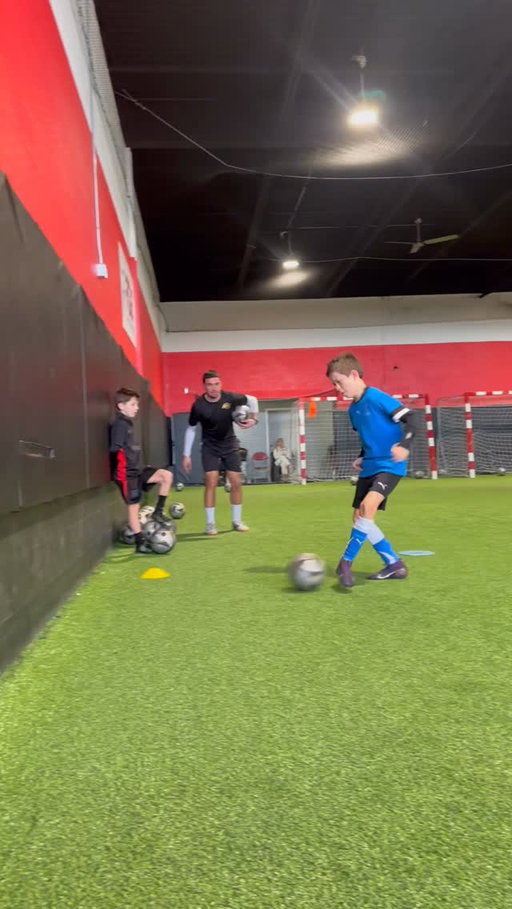 Shooting isn’t just about power it’s about balance, body shape, and decision-making.
• Head steady over the ball
• Plant foot set early
• Strike through the ball

📲 Contact us:

🌐 AbsoluteFootballTraining.com
📧 info@absolutefootballtraining.com
📩 DM us @absolutefootballtraining 

#canadasoccer #SoccerTraining #Finishing #YouthSoccer #Strikers