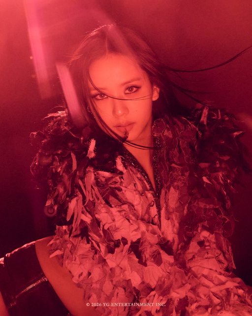 [DEADLINE] VISUAL POSTER - Red light ver.

2026. 02. 27. 12AM(EST) / 2PM(KST)

#BLACKPINK #JISOO #3rdMINIALBUM #DEADLINE #YG