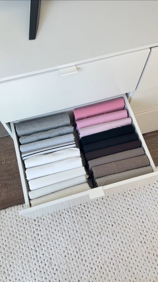 Amazon Organization Find 👚
Comment ‘clothes’ if you want the 🔗

I love how neat my drawers look with these clothes organizer. It comes in different sizes and is also great for using in your luggage when traveling!

#organization #amazon #asmr #organizer #home 
amazon must haves, organize with me, closet, space saving, asmr sounds, satisfying reels, wardrobe, storage