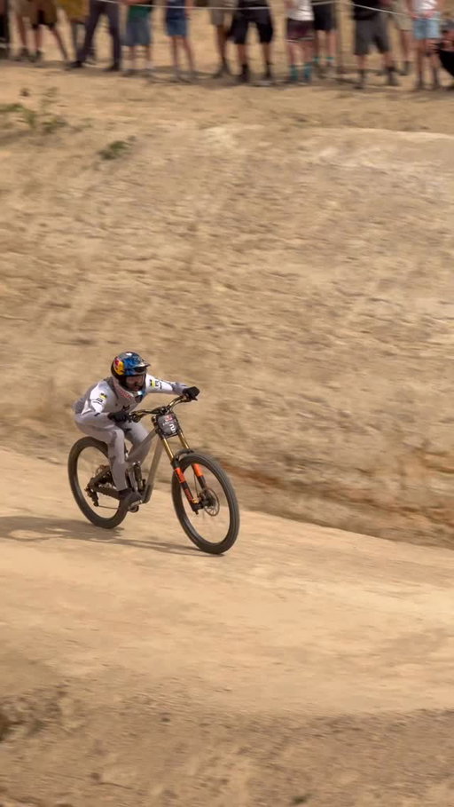 @asavermette taking home the 🏆
Red Bull Hardline Tasmania 2026 seeding replay is now available on Red Bull Bike YouTube. 🤘
(link in bio)

#mtb #downhill #bikelife @tasmania