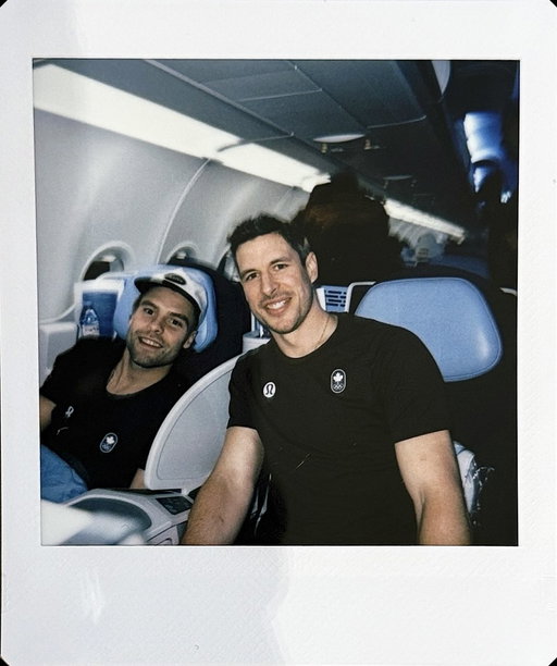 The actual Canadian ✈️ seating chart on the way to #MilanoCortina2026.