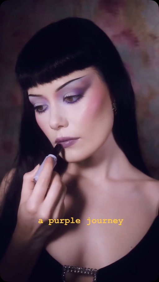 a purple journey 🔮
using -
@hauslabs precision sculpt contour in angle
@makeupforever artist color crayon in iconic purple journey
@hudabeauty blush filter palette in baby pink 
eyes -
@claropsyche psyches box palette 
@kaleidosmakeup escape pod palette and night of creation epiphany glow eyeliner 
with the new glass load lip melt in geek out