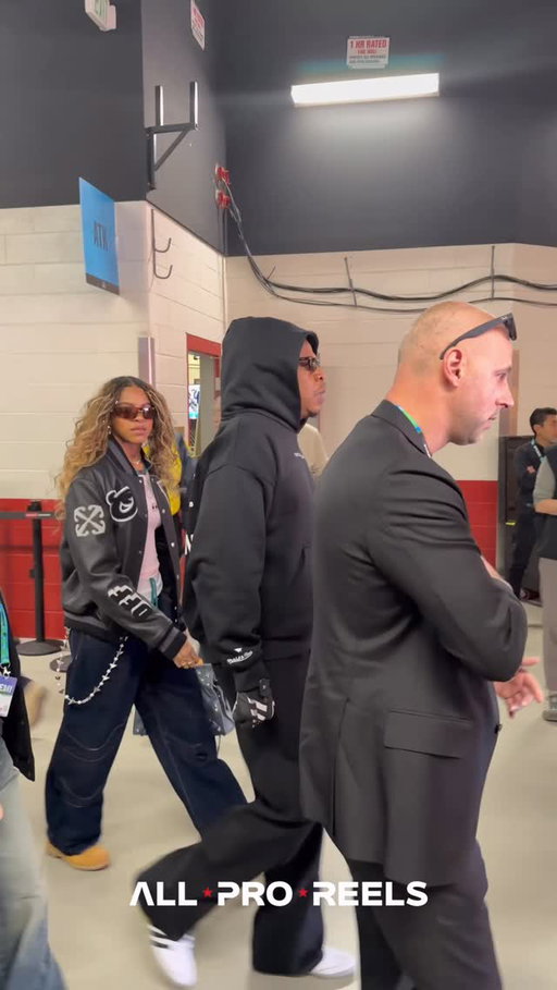 Musical icon and 25-time Grammy Award-winning artist Jay-Z and his daughters arrive at Levi’s Stadium for Super Bowl LX between the Seattle Seahawks and New England Patriots. ￼