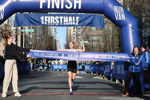 Natasha Wodak notches another win in 1:11:51, her fifth First Half title! Wodak now holds three of the the event's top four best times led by her 1:10:17 in 2023 🔥 ⚡️

@tashawodak

@vanfirsthalf 

@runvancanada 

#runvan