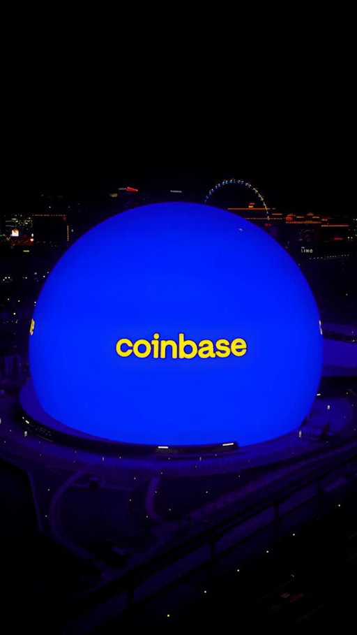 Singing > watching.

So we got millions of people watching the Big Game to sing along with us.

We put it on @spherevegas too. Because a big moment deserves the world’s largest LED screen.

#EverybodyCoinbase