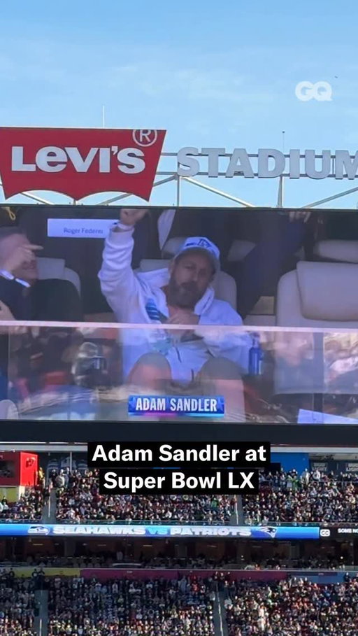 A classic Adam Sandler fit at Super Bowl LX.

Video by @peter_youngjae 

#SuperBowl #SBLX