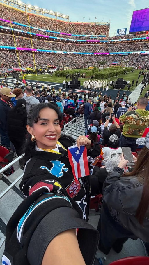 INSANE😭😭🇵🇷❤️ THANK YOU @stubhub !! IM STILL IN TEARS😭😭 #badbunny #SuperBowl #puertorico
