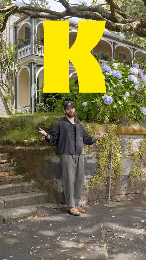 Solo shooting can be hard. It’s just you & your tripod. But here’s how to get movement with moving your camera 📸 

This is the ABCs of content & today K is for Keyframes