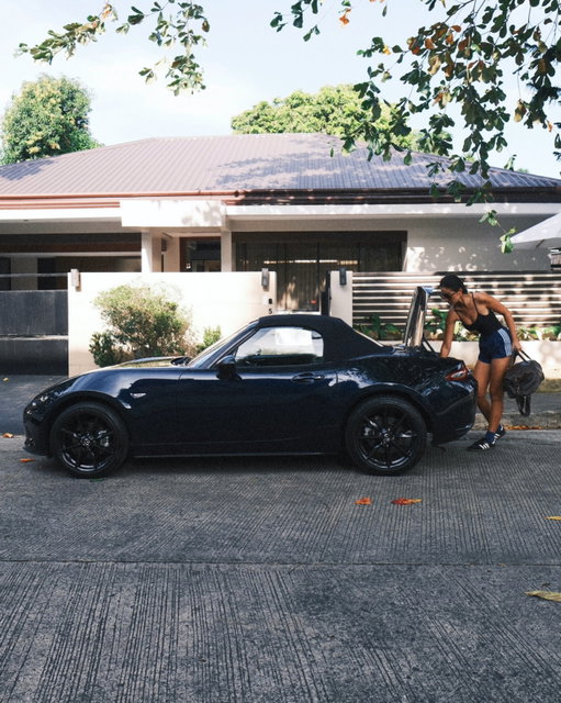 Pulled up in black & blue | 🏡 

 @mazdaphilippines