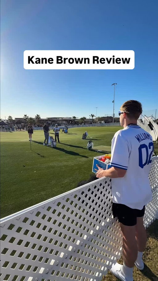 @kanebrown tries SMACKIN’ sunflower seeds before the Good Good Desert Open ⛳️