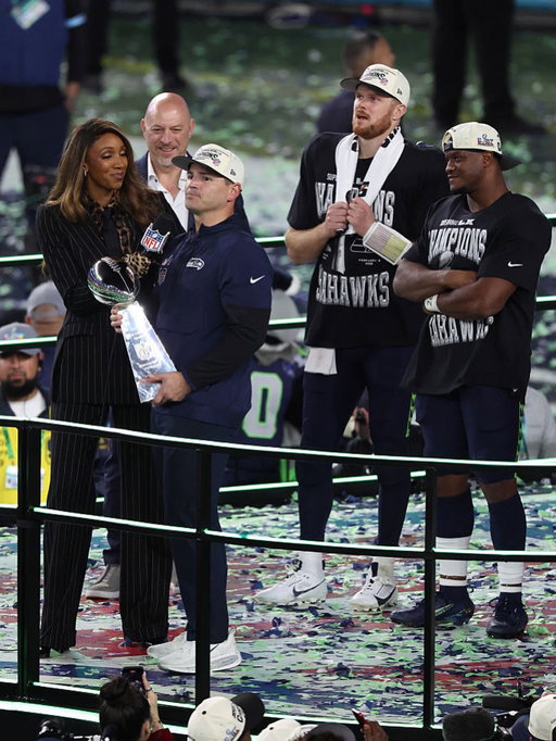 Two Double Dawgs were representing UGA on the biggest stage in football last night. 

Maria Taylor (ABJ '09, MBA '13), NBC sportscaster, and Mike Macdonald (BBA ’10, MS ’13), Seattle Seahawks head coach.

We’re proud of the Bulldogs who represent UGA on a global stage.