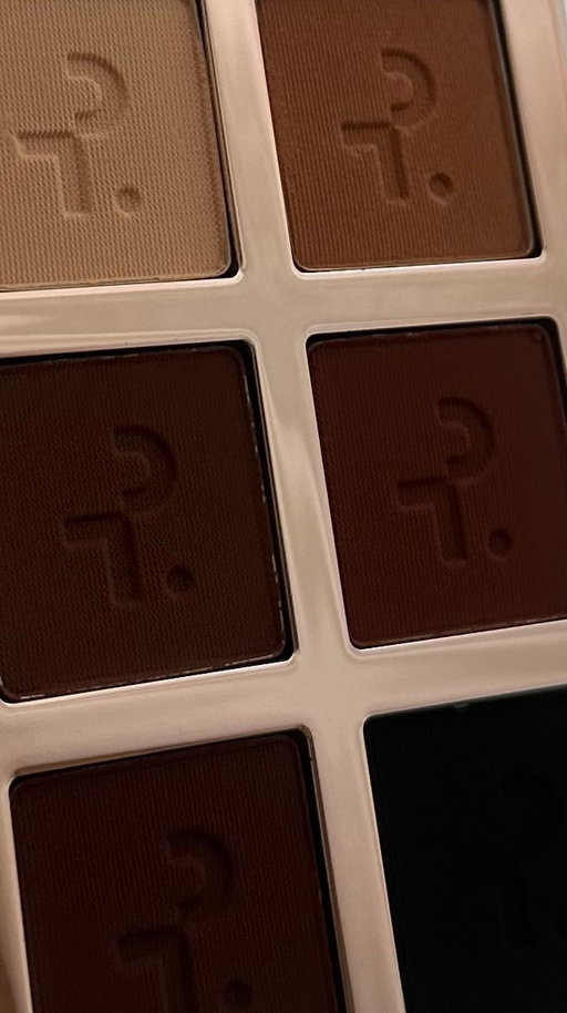 It’s Cyber Monday 🤍
be honest… were you one of the 3.5million that asked ChatGPT to make a caricature of them? 👀 even if you didn’t, here is the tea on why oversharing with Ai is dangerous.

featured:
@narsissist @refybeauty @hourglasscosmetics @morphebrushes @__dollbeauty_ @hudabeauty @onesize @elfcosmeticsuk @hnbcosmetics 

cybersecurity, cybersecurity awareness, ai, ChatGPT, cybersecurity consultant, cybersecurity tips