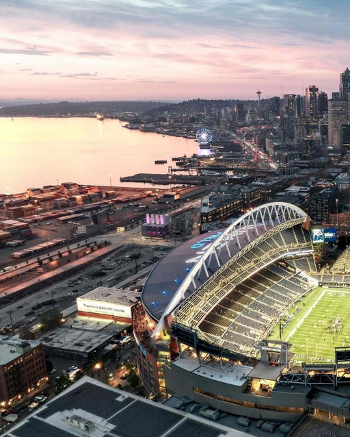 SUPER BOWL CHAMPS!!! 💙🏆💚

From Lumen Field to the biggest stage in football, this city showed up. We’ve been here in Seattle for 108 years and couldn’t be prouder to celebrate our hometown team… and every “Oh Boy! Oberto TOUCHDOWN!!” along the way.

📷: @jadedrchen 

#SuperBowlLV #12s
@seahawks