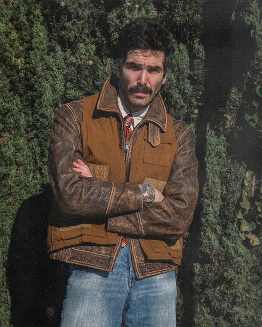 Vest: vintage
Jacket: @nomaintenance 
Shirt: @gant 
Tie: vintage
Pants: @nomaintenance 
Shoes: @danpostbootco 
Notes: Inspired by @sandro_schaffner use of vests for layering.  Very fun tool that can be as loud or as quiet as you like.
•
•
•
🏷️: MensFashion, MensStyle, Menswear, StreetStyle, MinimalStyle, StyleInspo, OutfitGrid, MensStyleGuide, VintageMenswear, OOTDmens