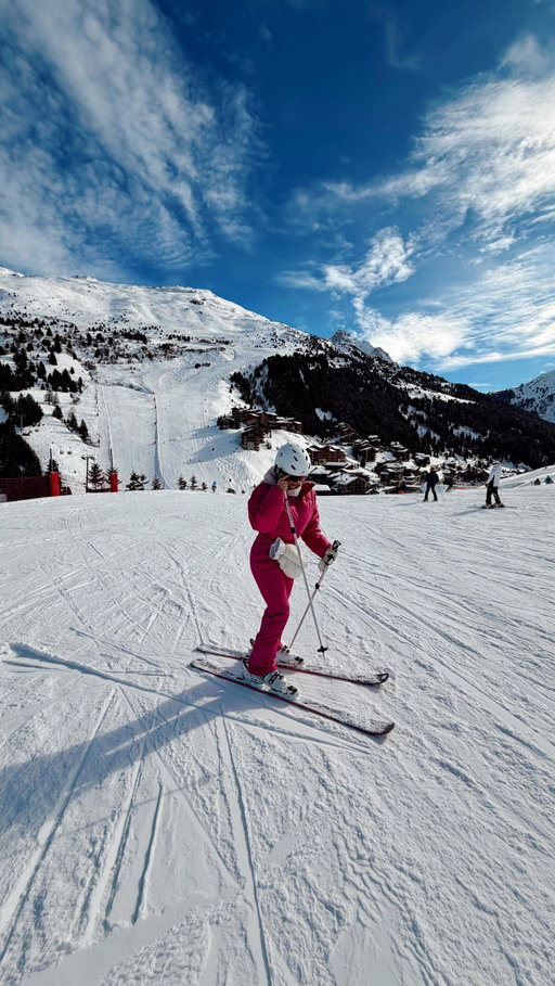 POV: You try to improve your skills on your favourite hobby and realise the @oakleymeta Vanguard glasses make you look like a pro anyway ⛷️✨#oakleymetapartner