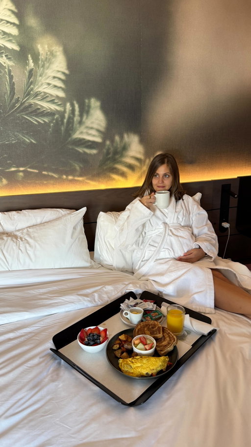 no dishes, no laundry, no snack negotiations. Just sleep, silence and someone else making breakfast, for a change 💁🏼‍♀️

Give her the break she truly deserves, book the staycation at @novoteltorontocentre 🤍

#torontohotel #momlife #pregnancyhumor #relatablemotherhood #novoteltorontocentre
Valentine’s Day gift ideas
