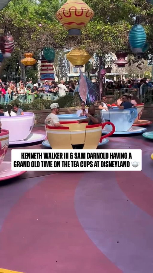 Is it even a Disney trip if you don’t ride the tea cups? 😂