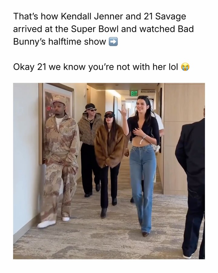 21 Savage walking 10 feet to the left like he’s definitely not part of Kendall’s entourage is killing me 😭 They really arrived at the Super Bowl like two separate DLC packs headed to the same event.

Like this content? Follow us for more @memezar ❤️

#memezar #superbowl #kendalljenner #21savage