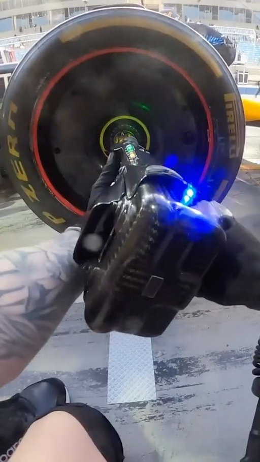 Front row view of the action 💪

#F1 #RedBullRacing 

⏮️ 2024