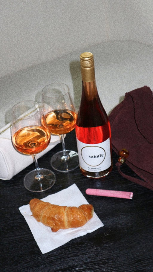 this n yap ✨

shop the good rosé — availabe in ON, BC, AB, SK, & MB

•⁠
⁠
#Saintly #OntarioWine #vqawine #BCWine #FreshWines sippingontario torontofoodie torontolifestyle vancouverfoodie lcbo winerackcanada winelover albertafood torontolife bcwinegoals winefun