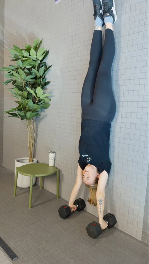 Sometimes it takes a new perspective to see just how much you’re capable of… and our fitness centre makes every move feel possible.

Our 3-storey fitness centre is designed to make staying active look and feel effortless. Whether you’re lifting, stretching, or finding your flow.

✨ Book your personalized tour and see the amenities for yourself at DiamondRentals.ca

#TheDiamondToronto #TorontoLiving #TorontoRentals #TorontoApartments #CondoGym