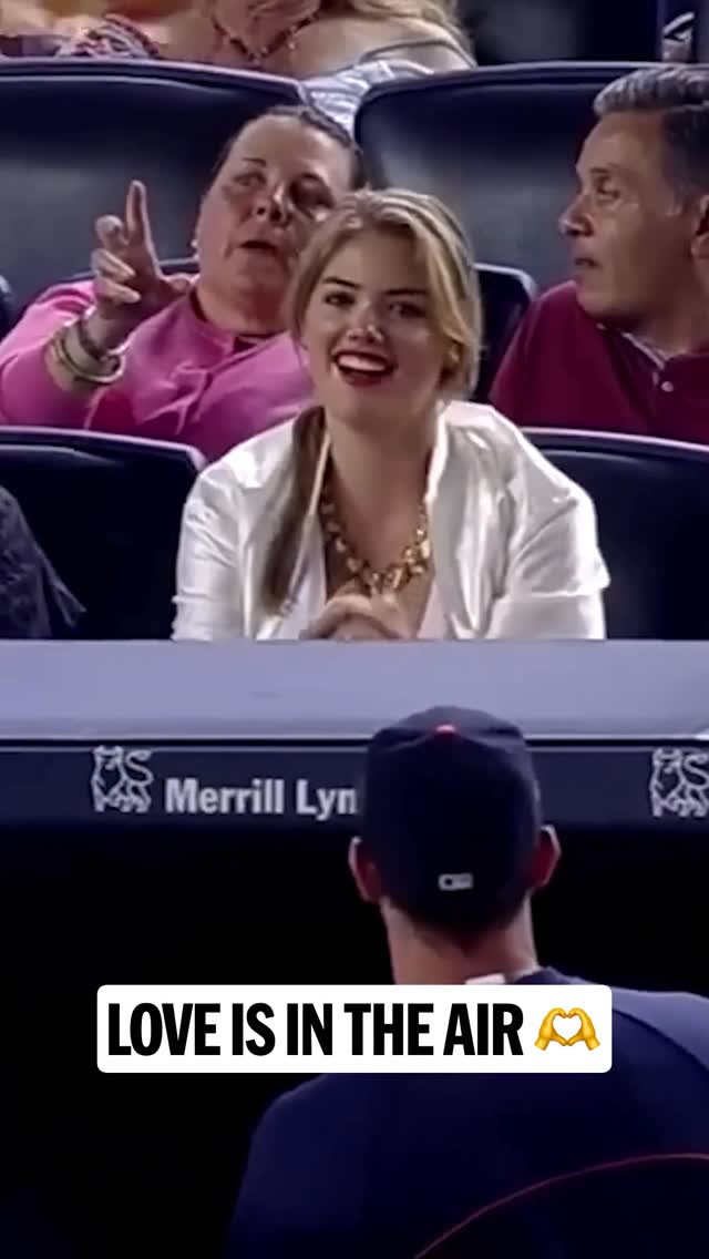 A happy early Valentine’s Day to @Tigers fans ❤️