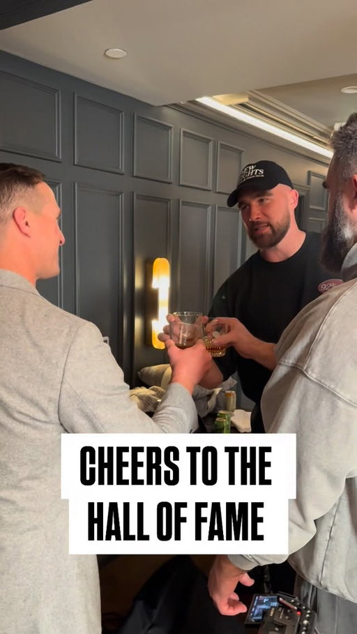 “I’ll be welcoming you guys into this club someday” 

Had to start the @drewbrees episode off with a @travellerwhiskey toast to the Hall of Fame 🥃