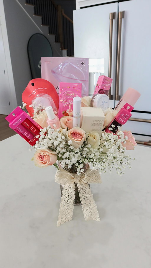 A gift she actually wants for Valentine’s Day 🎀
Send this to someone you want to make you a beauty bouquet! 💋💗

Comment SHOP below to receive a DM with the link to this post on my LTK 👇🏻https://liketk.it/5Rc8c